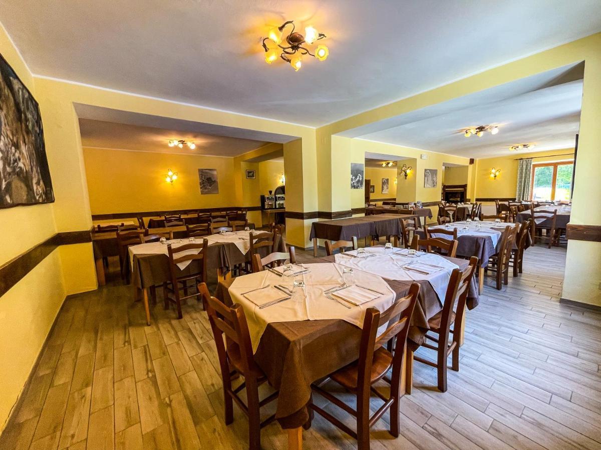 Hotel Al Sasso Di Stria Andraz Luaran gambar