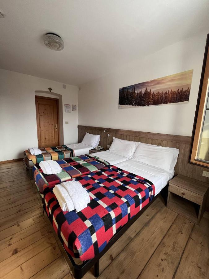 Hotel Al Sasso Di Stria Andraz Luaran gambar