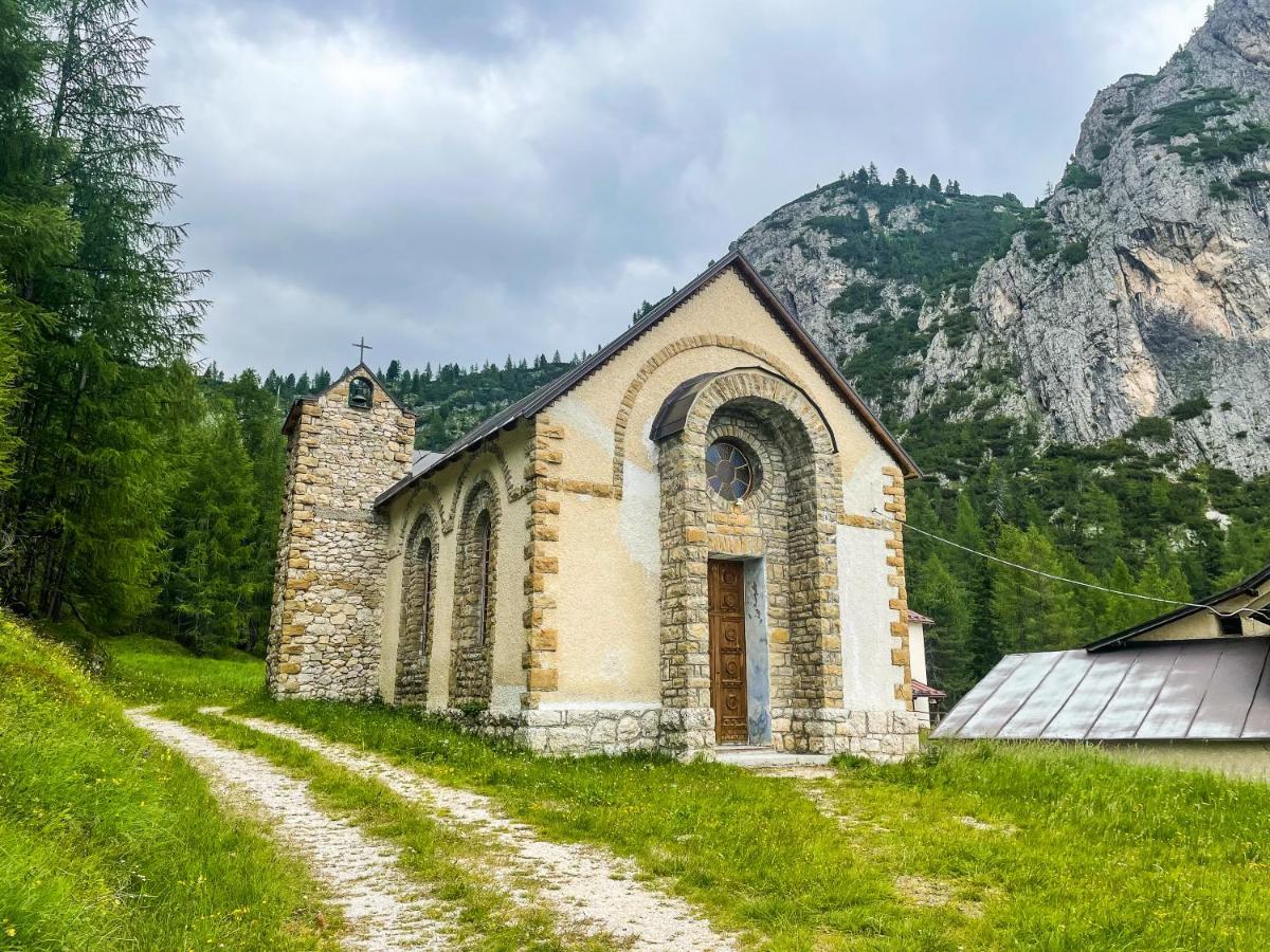 Hotel Al Sasso Di Stria Andraz Luaran gambar