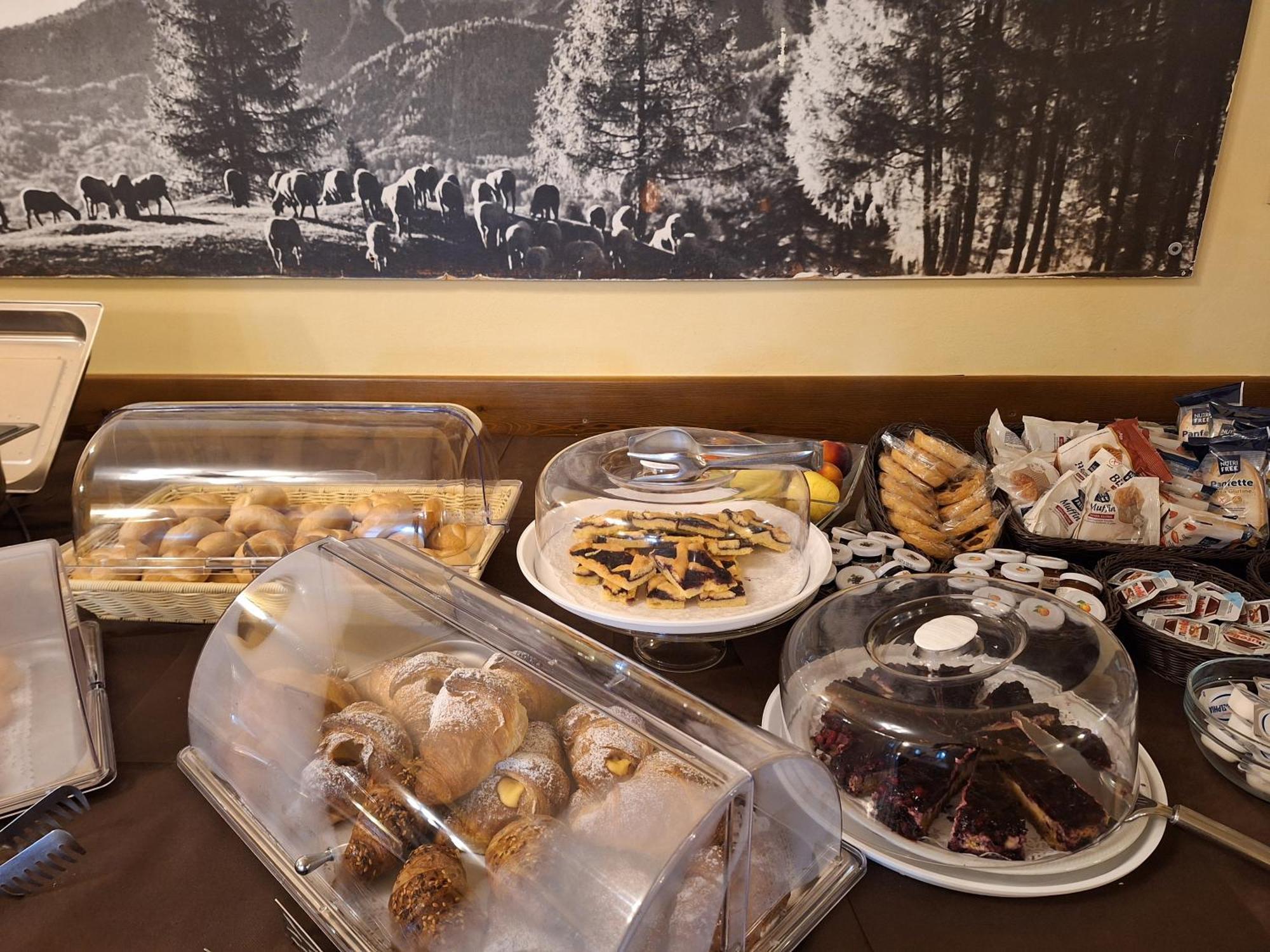 Hotel Al Sasso Di Stria Andraz Luaran gambar