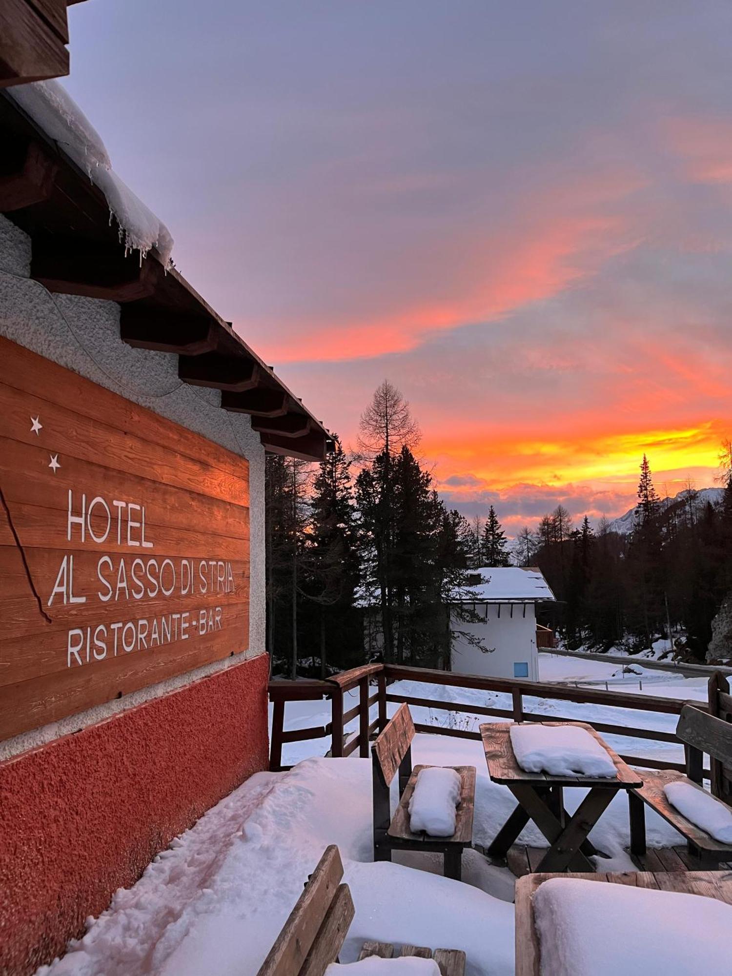 Hotel Al Sasso Di Stria Andraz Luaran gambar